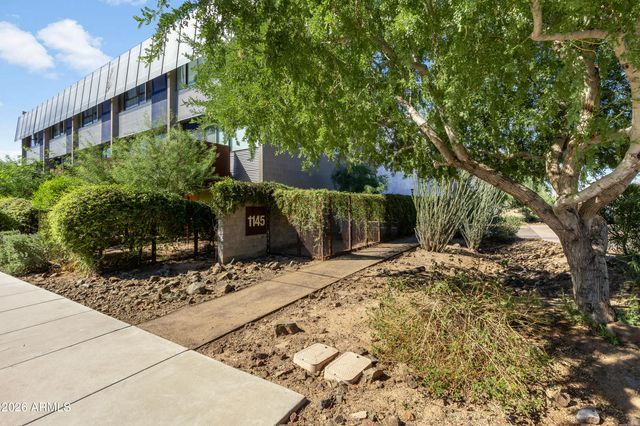 1145 E WHITTON Avenue 1008, Phoenix, AZ 85014