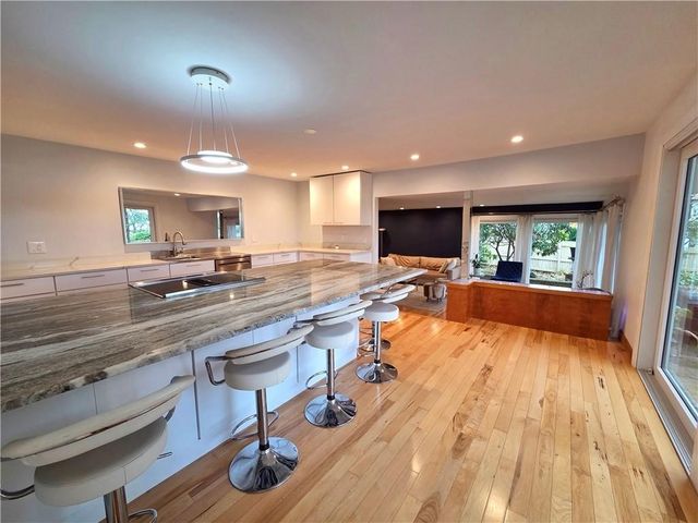 141 Glen Ridge Road, Cranston, RI 02920