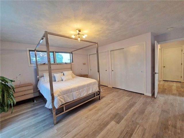 141 Glen Ridge Road, Cranston, RI 02920