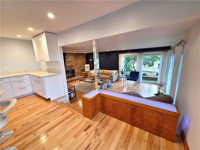 141 Glen Ridge Road, Cranston, RI 02920