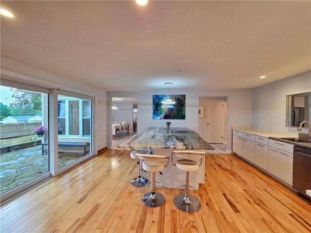 141 Glen Ridge Road, Cranston, RI 02920