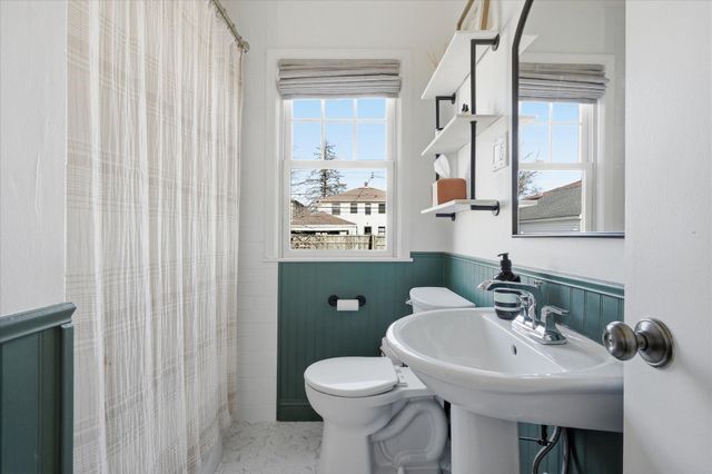 1491 California Avenue W, Falcon Heights, MN 55108