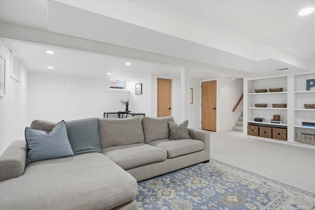 1491 California Avenue W, Falcon Heights, MN 55108