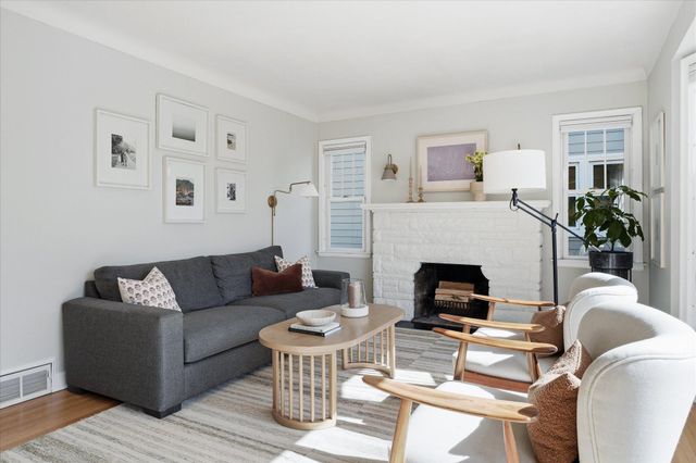 1491 California Avenue W, Falcon Heights, MN 55108