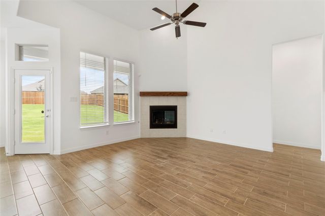 1808 Roadrunner Drive, Little Elm, TX 75068