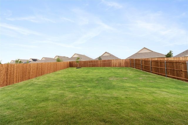 1808 Roadrunner Drive, Little Elm, TX 75068