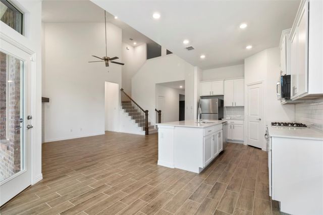 1808 Roadrunner Drive, Little Elm, TX 75068