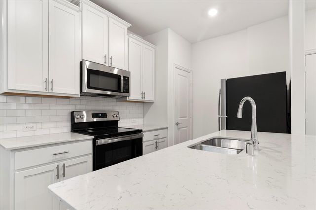 1808 Roadrunner Drive, Little Elm, TX 75068