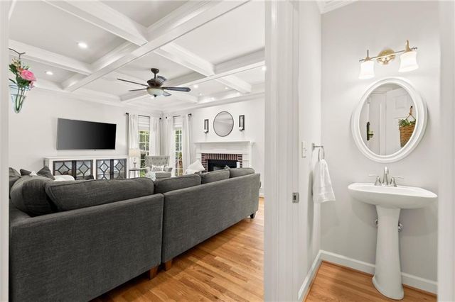 313 Thorntree Lane, Canton, GA 30115