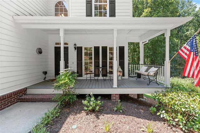 313 Thorntree Lane, Canton, GA 30115