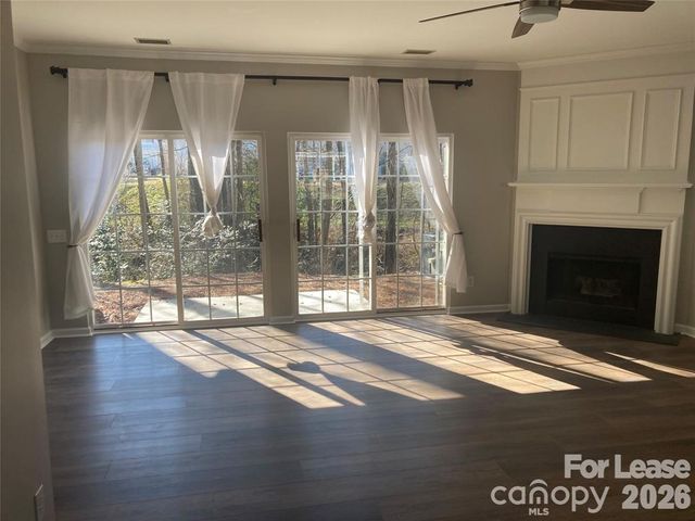 6639 Rothchild Drive, Charlotte, NC 28270