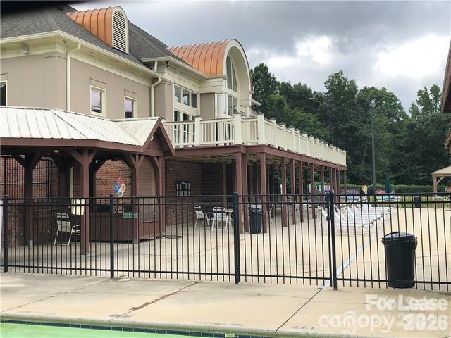 6639 Rothchild Drive, Charlotte, NC 28270