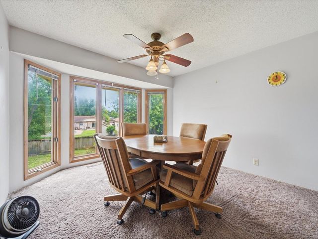 7321 W Suncrest St, Wichita, KS 67212