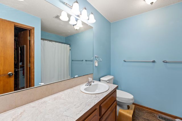 3429 N PEPPER RIDGE ST, Wichita, KS 67205