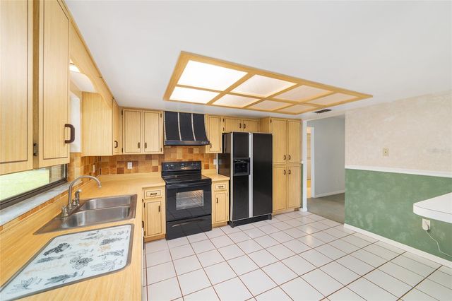 1140 NE 20TH AVENUE, Ocala, FL 34470