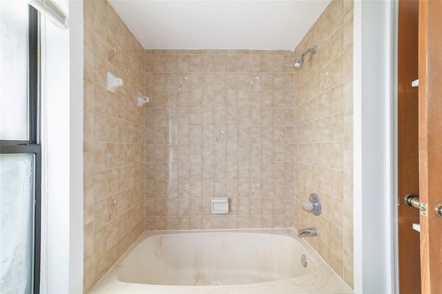 1140 NE 20TH AVENUE, Ocala, FL 34470