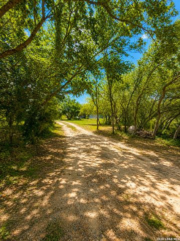 24217 S US Highway 281, San Antonio, TX 78264
