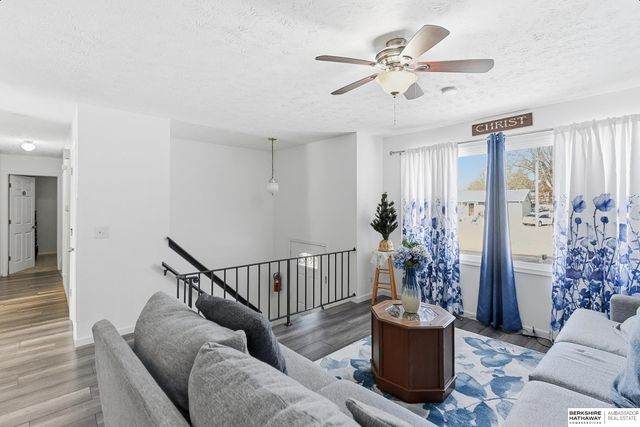 8609 Park View Boulevard, La Vista, NE 68128