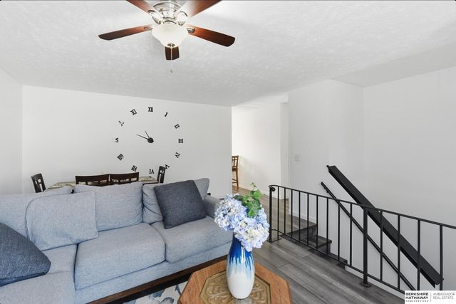 8609 Park View Boulevard, La Vista, NE 68128