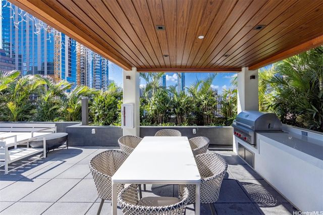 629 Keeaumoku Street 2108, Honolulu, HI 96814