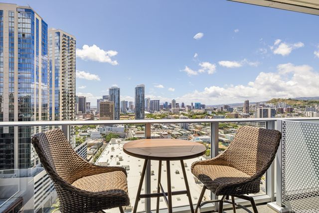 629 Keeaumoku Street 2108, Honolulu, HI 96814