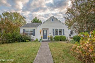 3208 Bellevue St, Knoxville, TN 37917