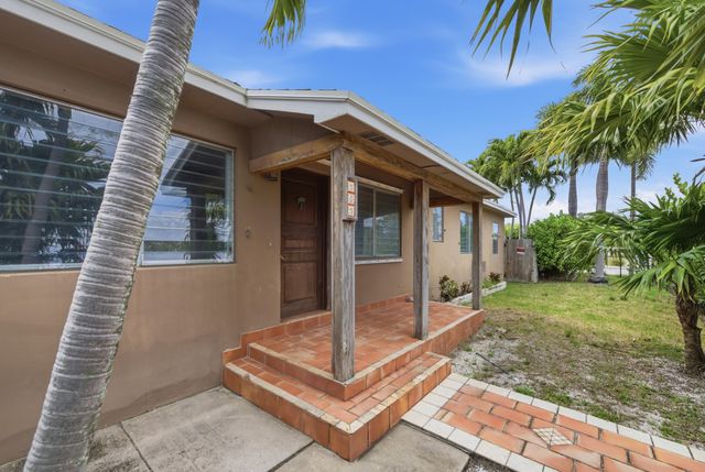 303 Cornell Drive, Lake Worth Beach, FL 33460