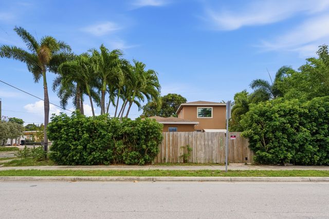 303 Cornell Drive, Lake Worth Beach, FL 33460