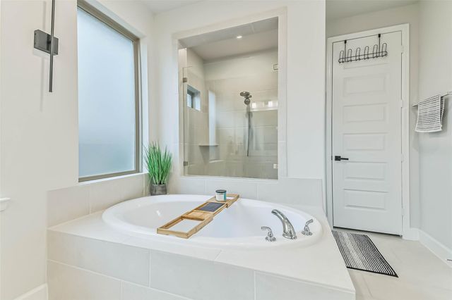 18819 Halter Meadow Trail, Tomball, TX 77377