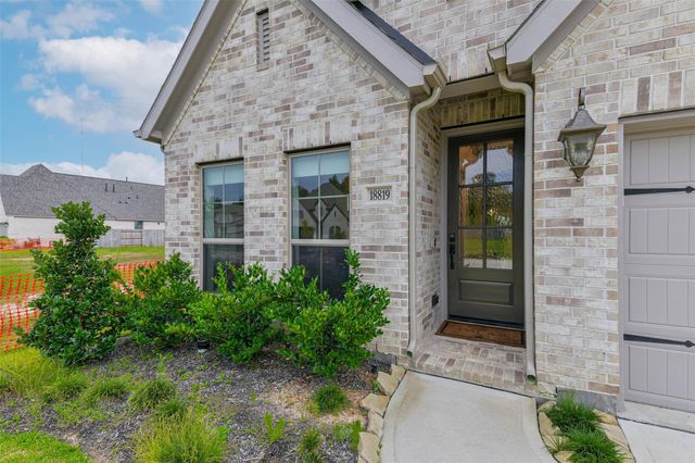 18819 Halter Meadow Trail, Tomball, TX 77377