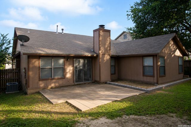8419 Tiguex, Universal City, TX 78148