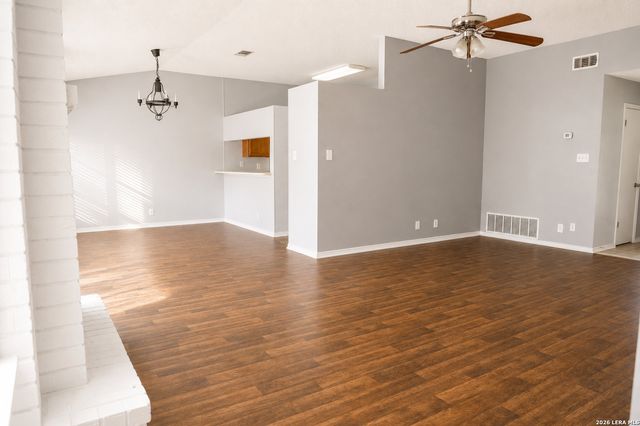 8419 Tiguex, Universal City, TX 78148