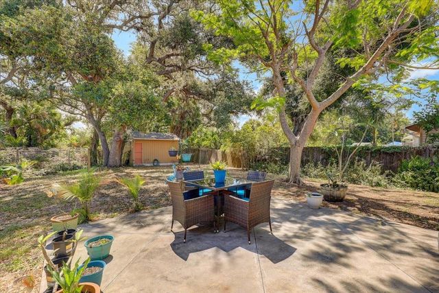 222 GLENWOOD AVENUE, Osprey, FL 34229