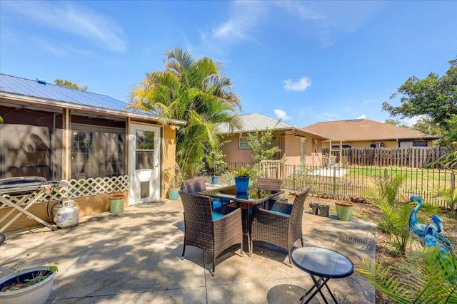 222 GLENWOOD AVENUE, Osprey, FL 34229