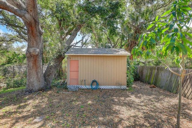 222 GLENWOOD AVENUE, Osprey, FL 34229