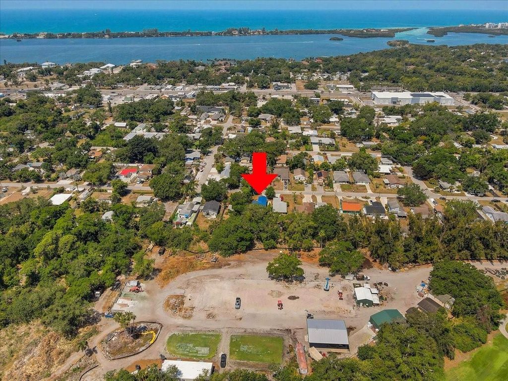 Image 40 of property listing at 222 GLENWOOD AVENUE, Osprey, FL 34229