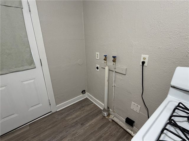 2402 Segrest St, Corpus Christi, TX 78405