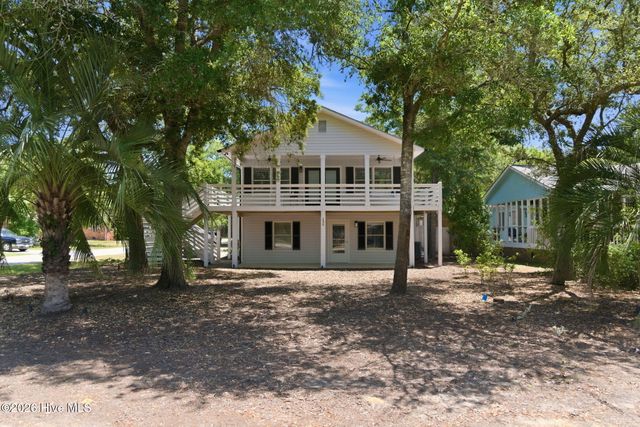 230 NE 45th Street, Oak Island, NC 28465