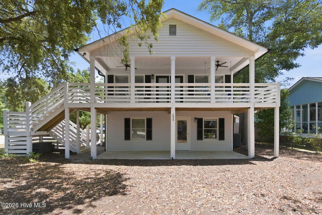 230 NE 45th Street, Oak Island, NC 28465