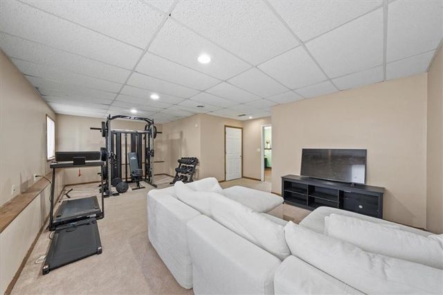18424 S Juniper Street, Gardner, KS 66030