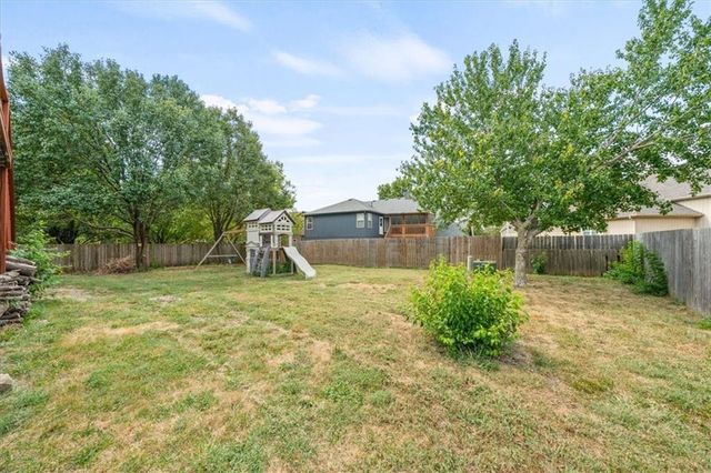 18424 S Juniper Street, Gardner, KS 66030