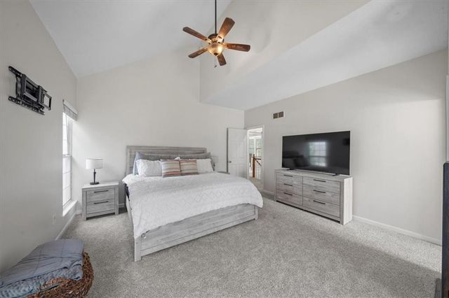 18424 S Juniper Street, Gardner, KS 66030