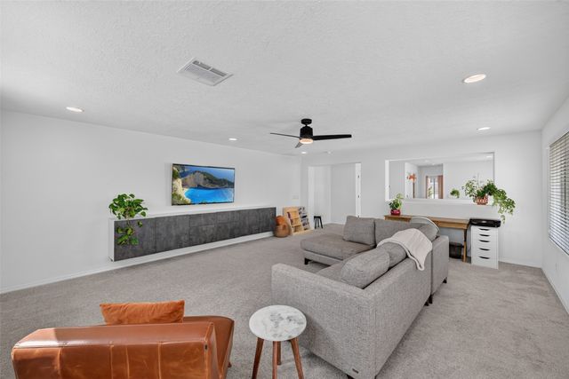 4925 Venado Peak, Santa Fe, NM 87507