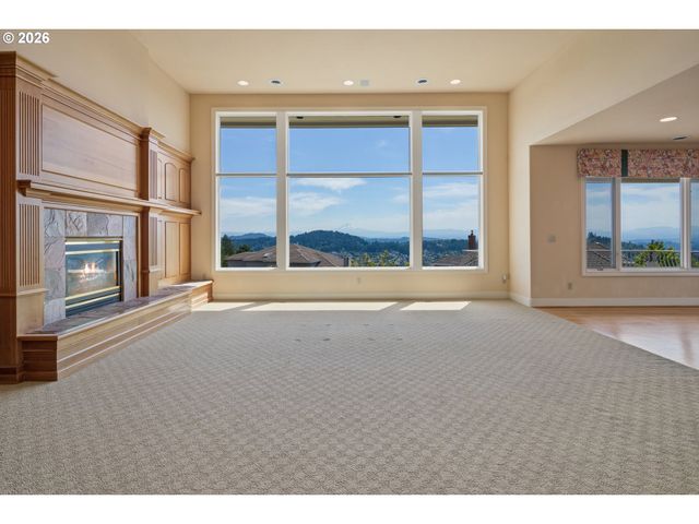 11719 Se SOLOMON Ct, Happy Valley, OR 97086