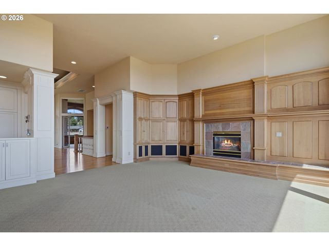 11719 Se SOLOMON Ct, Happy Valley, OR 97086