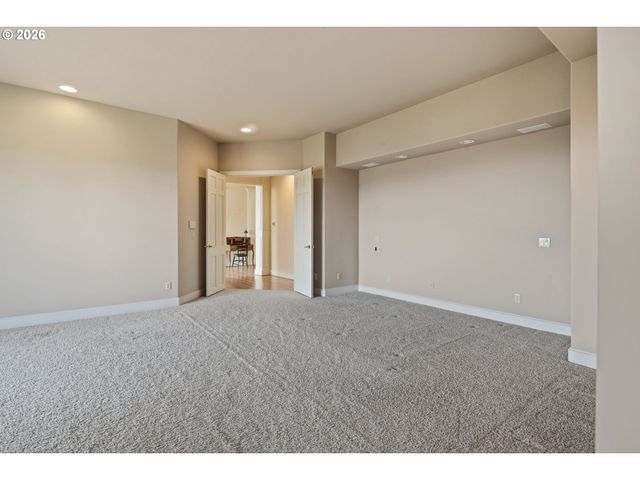 11719 Se SOLOMON Ct, Happy Valley, OR 97086