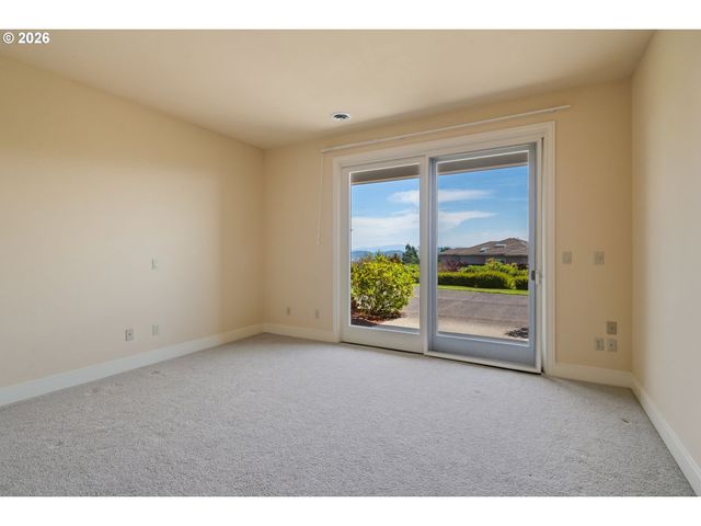 11719 Se SOLOMON Ct, Happy Valley, OR 97086