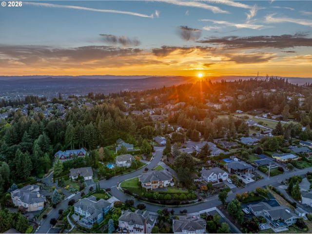 11719 Se SOLOMON Ct, Happy Valley, OR 97086