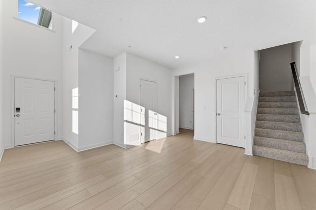 10514 Harbor Lane N, Maple Grove, MN 55369