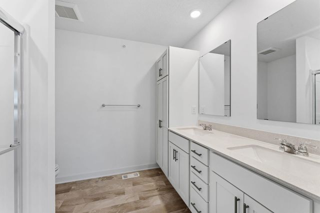 10514 Harbor Lane N, Maple Grove, MN 55369